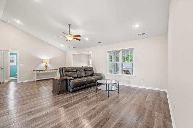 3324 Merganser Dr., Conway, SC 29527