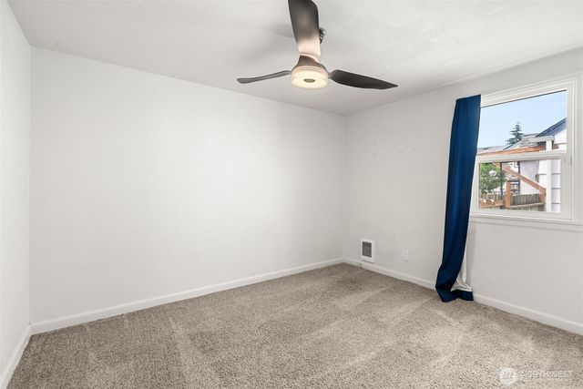 7822 S Park Avenue, Tacoma, WA 98408
