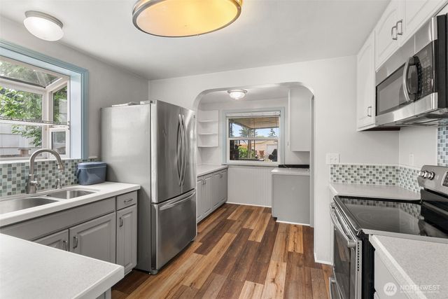 7822 S Park Avenue, Tacoma, WA 98408