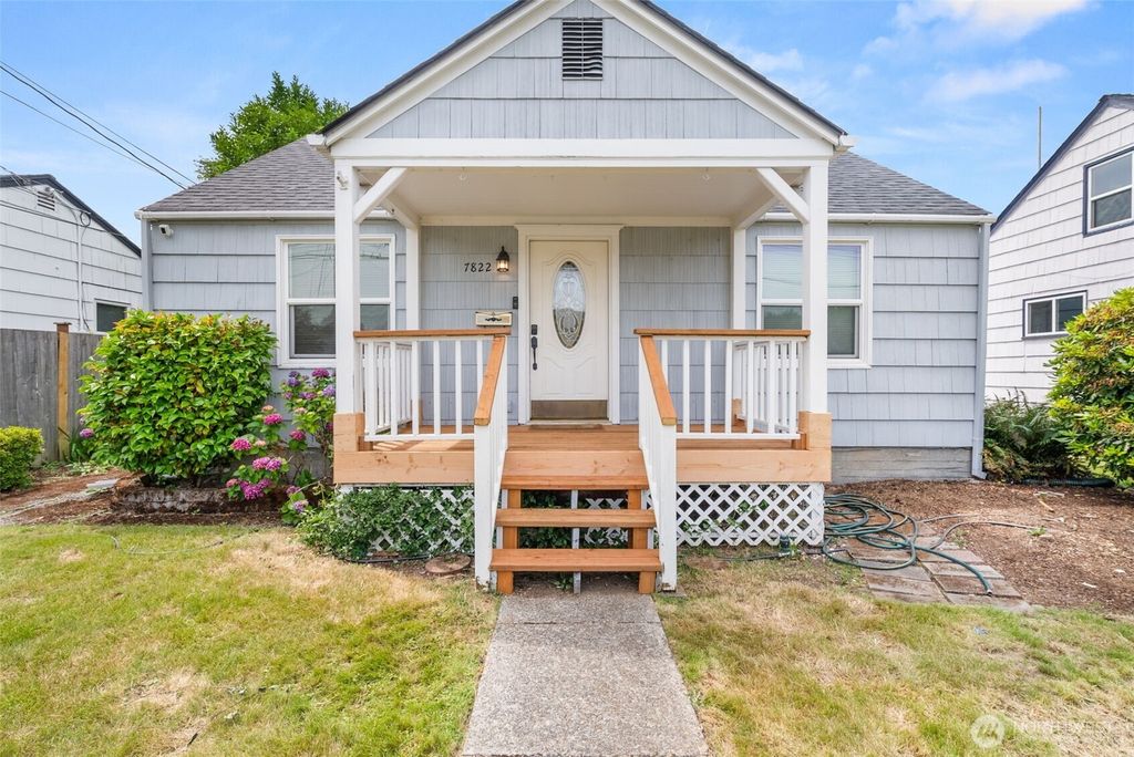 7822 S Park Avenue, Tacoma, WA 98408
