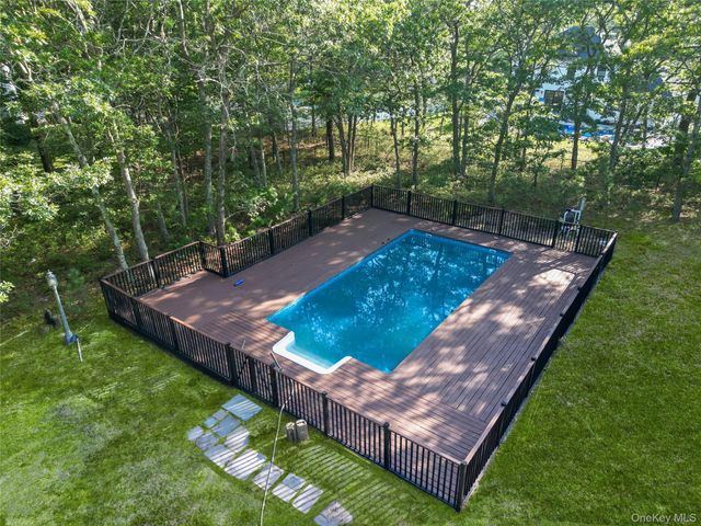 105 Old Riverhead Road, Hampton Bays, NY 11946