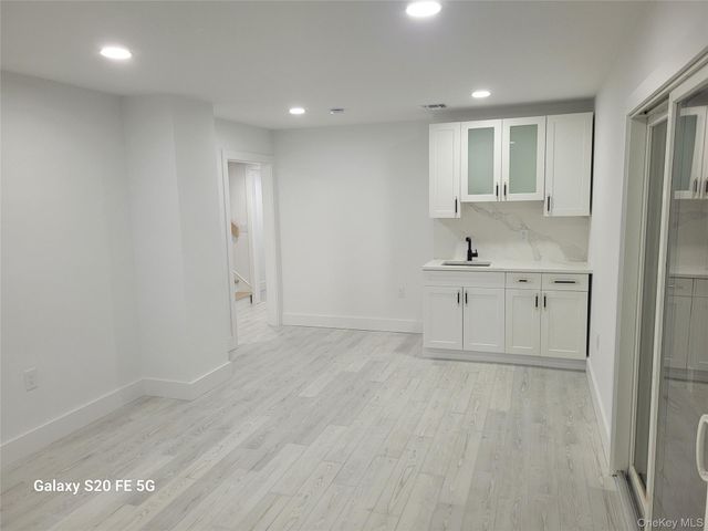 105 Old Riverhead Road, Hampton Bays, NY 11946