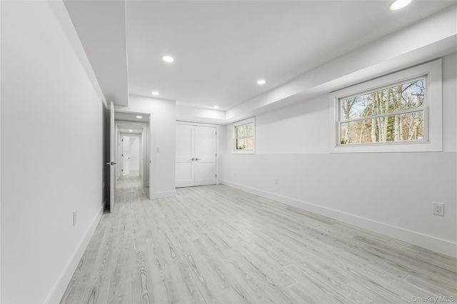 105 Old Riverhead Road, Hampton Bays, NY 11946