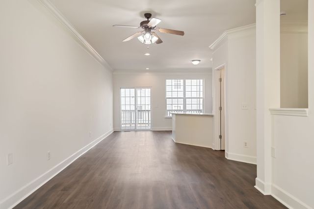 7407 Lords Chapel Dr, Nashville, TN 37211