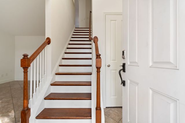 7407 Lords Chapel Dr, Nashville, TN 37211