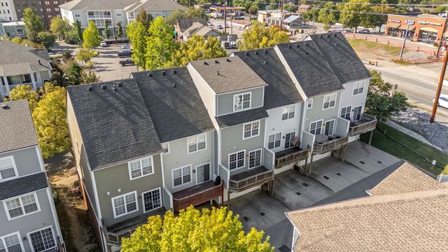 7407 Lords Chapel Dr, Nashville, TN 37211