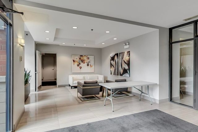 330 N JEFFERSON Street 1607, Chicago, IL 60661