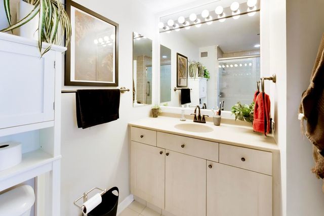 330 N JEFFERSON Street 1607, Chicago, IL 60661