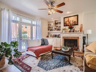 1626 Palma PLZ 9, Austin, TX 78703
