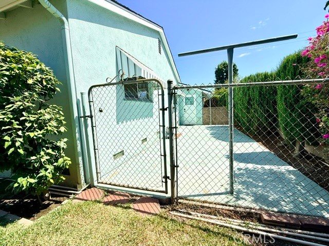 243 E Harrison, Pomona, CA 91767