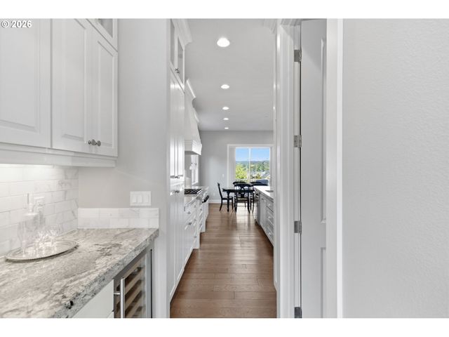 6231 Nw KLICKITAT Ct, Camas, WA 98607