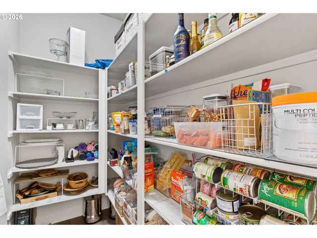 6231 Nw KLICKITAT Ct, Camas, WA 98607