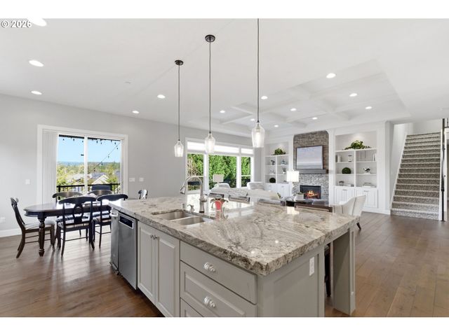 6231 Nw KLICKITAT Ct, Camas, WA 98607