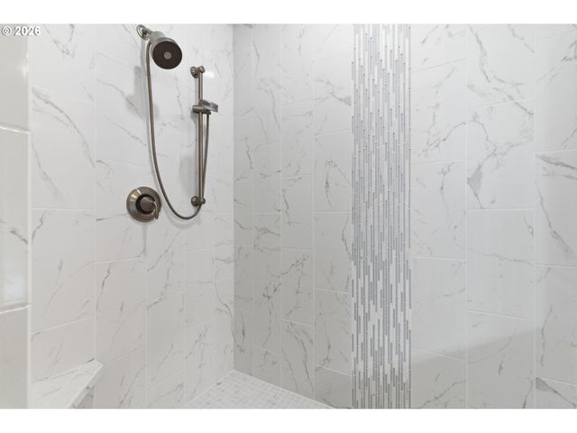 6231 Nw KLICKITAT Ct, Camas, WA 98607