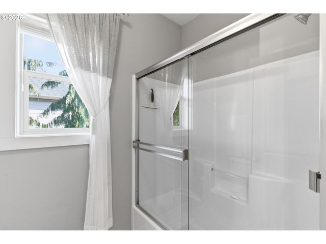 6231 Nw KLICKITAT Ct, Camas, WA 98607