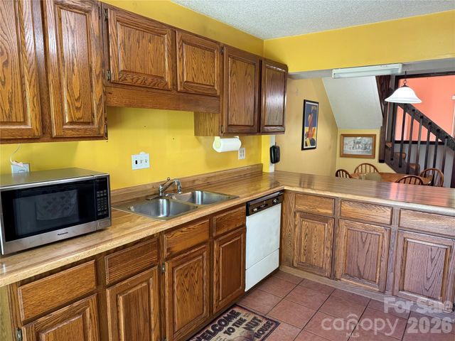 97 Wilkie Way 25, Fletcher, NC 28732