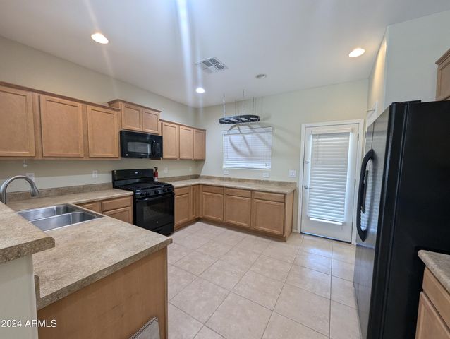 2363 N SMITHSONIAN Drive, Florence, AZ 85132