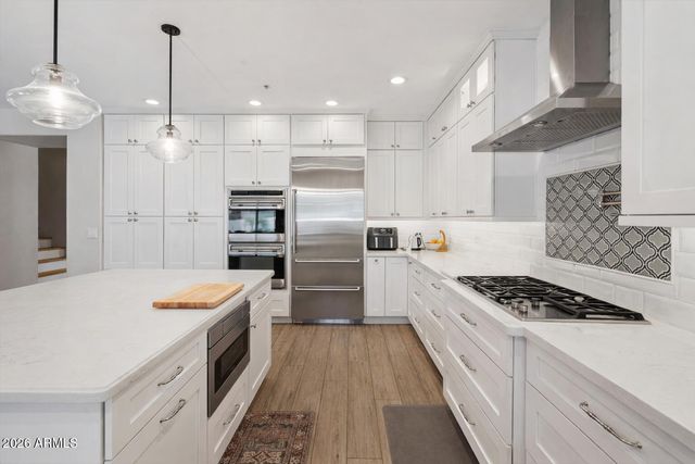 7600 E TAILFEATHER Drive, Scottsdale, AZ 85255