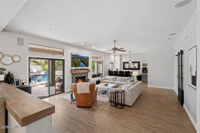 7600 E TAILFEATHER Drive, Scottsdale, AZ 85255