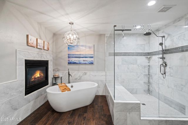 7600 E TAILFEATHER Drive, Scottsdale, AZ 85255