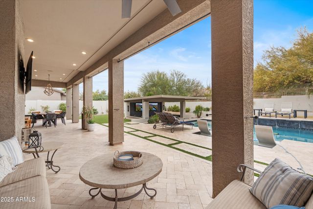 7600 E TAILFEATHER Drive, Scottsdale, AZ 85255