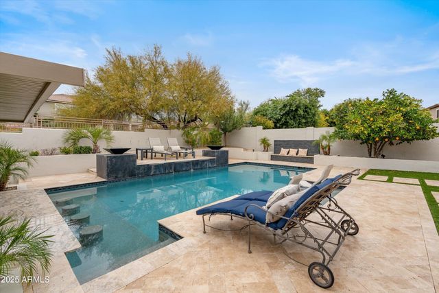 7600 E TAILFEATHER Drive, Scottsdale, AZ 85255