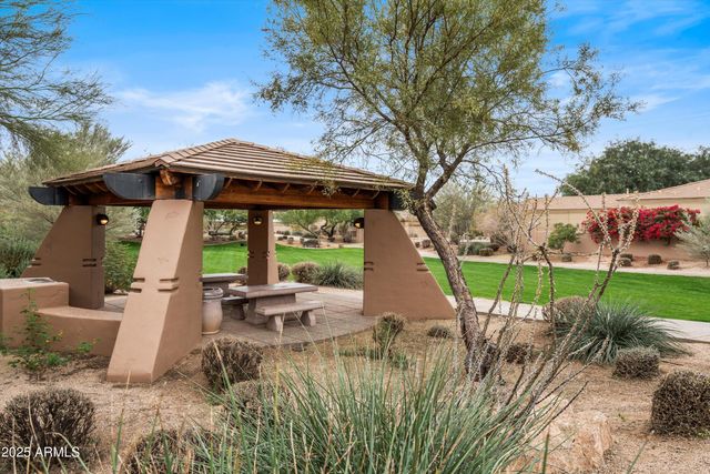 7600 E TAILFEATHER Drive, Scottsdale, AZ 85255