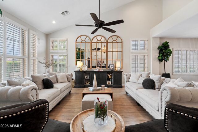 7600 E TAILFEATHER Drive, Scottsdale, AZ 85255