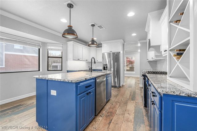 3001 S 106th Circle, Fort Smith, AR 72903