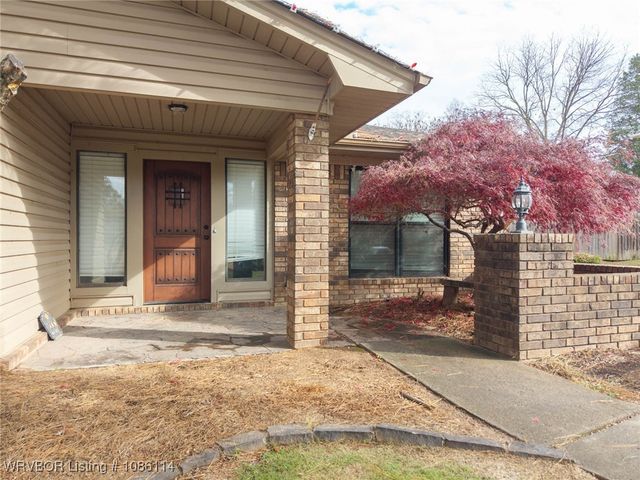 3001 S 106th Circle, Fort Smith, AR 72903