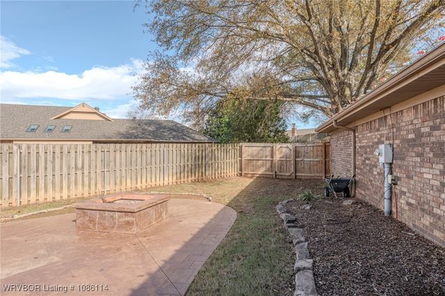 3001 S 106th Circle, Fort Smith, AR 72903