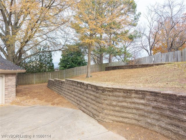 3001 S 106th Circle, Fort Smith, AR 72903