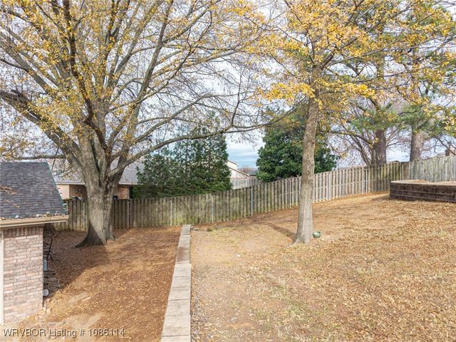 3001 S 106th Circle, Fort Smith, AR 72903