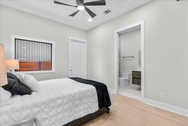 516 Reinerman Street, Houston, TX 77007