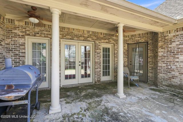 201 Eastside Lane, Brandon, MS 39047