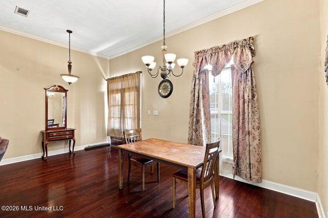 201 Eastside Lane, Brandon, MS 39047