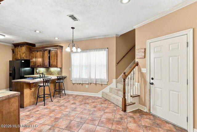 201 Eastside Lane, Brandon, MS 39047