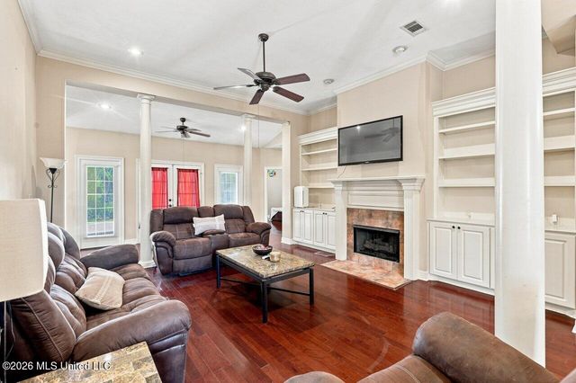 201 Eastside Lane, Brandon, MS 39047