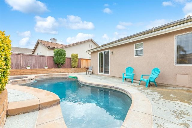 40336 Torrey Pines, Murrieta, CA 92563