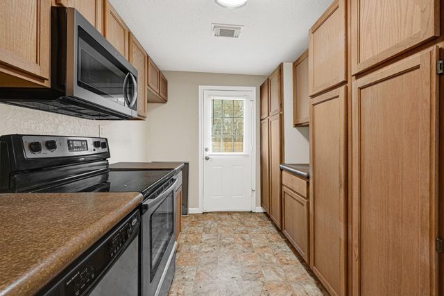 2113 Cemetery Road, Santa Fe, TX 77517