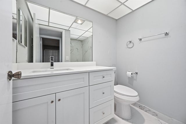 422 Burgundy I, Delray Beach, FL 33484