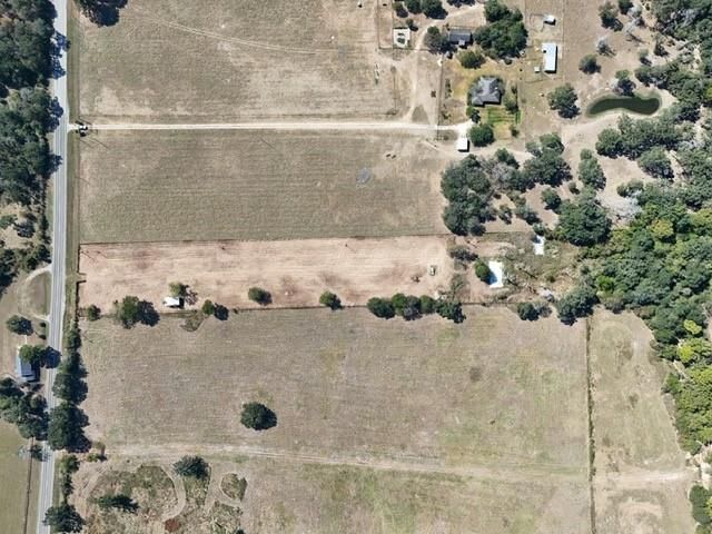 37880 Fm 1736 Road, Hempstead, TX 77445