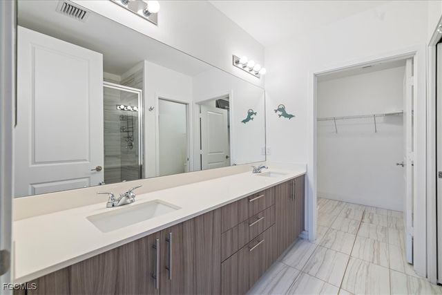 11701 Olivetti LN 202, Fort Myers, FL 33908