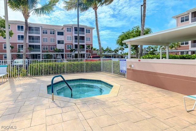 11701 Olivetti LN 202, Fort Myers, FL 33908
