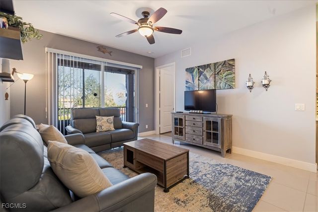 11701 Olivetti LN 202, Fort Myers, FL 33908
