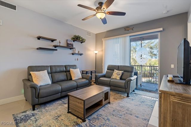 11701 Olivetti LN 202, Fort Myers, FL 33908