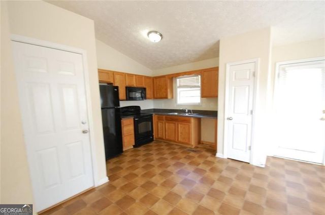 110 Rockefeller Lane, Dallas, GA 30157