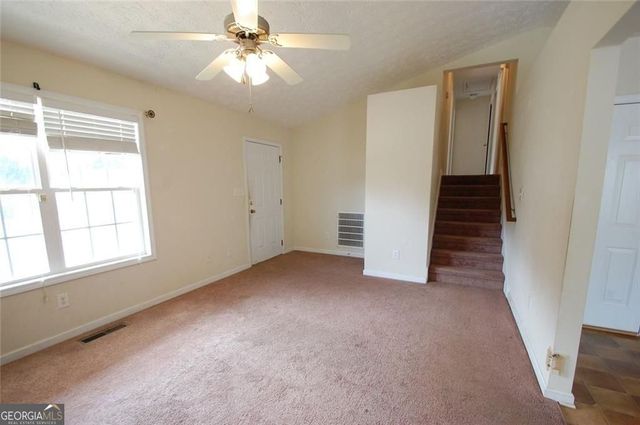 110 Rockefeller Lane, Dallas, GA 30157