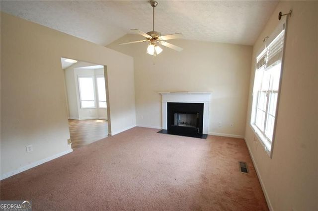 110 Rockefeller Lane, Dallas, GA 30157