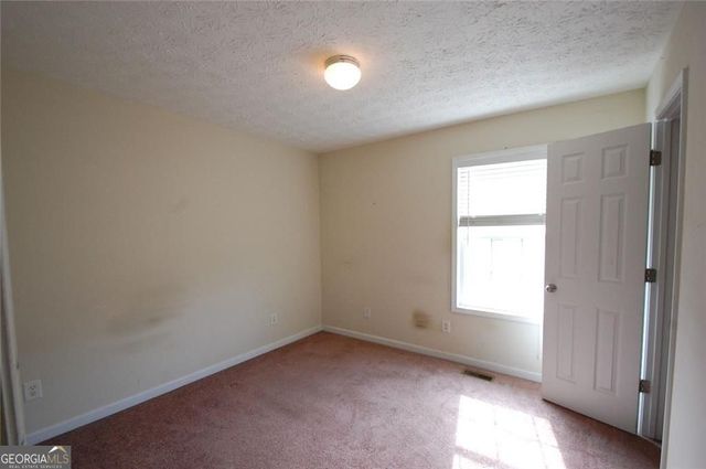 110 Rockefeller Lane, Dallas, GA 30157